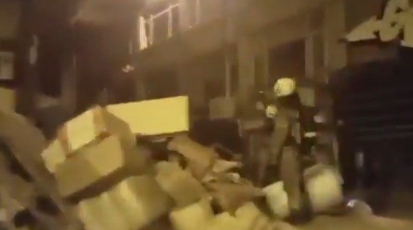 Beyoğlu'nda korkutan patlama! Ekipler sevk edildi