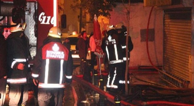 Beyoğlu'nda korkutan yangın