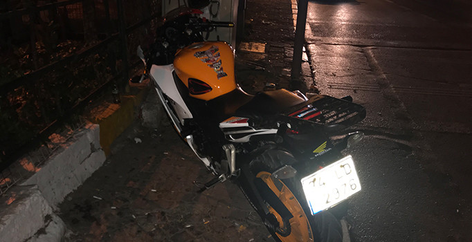 Beyoğlu'nda motosiklet kazası: 2 kişi yaralı