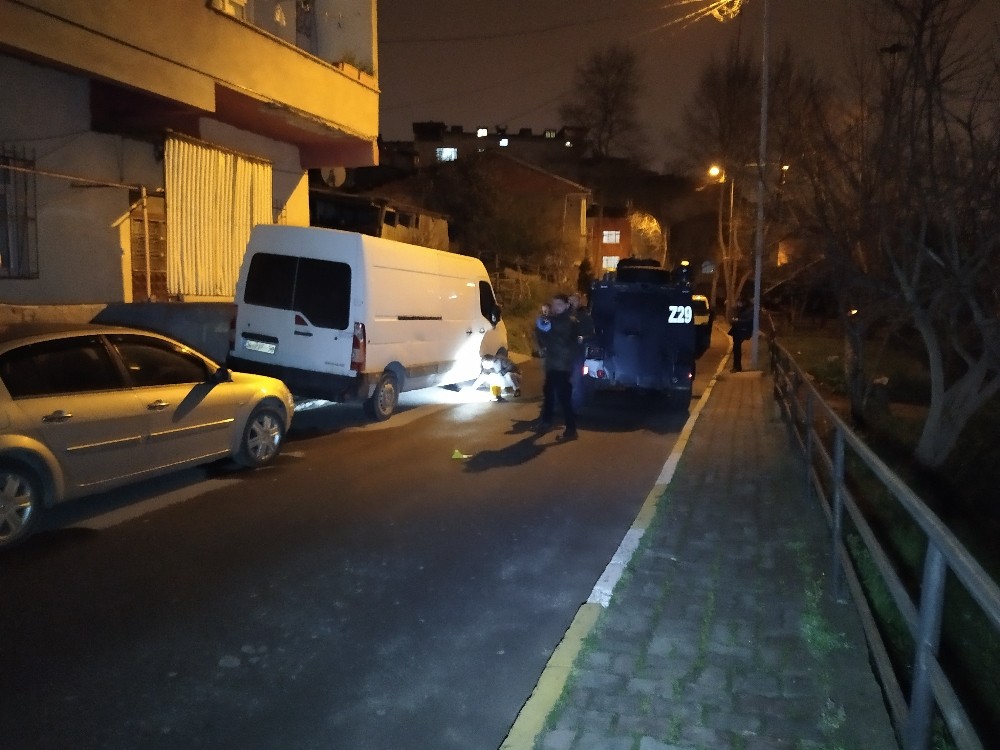 Beyoğlu’nda silahlı saldırı: 1 ağır yaralı 