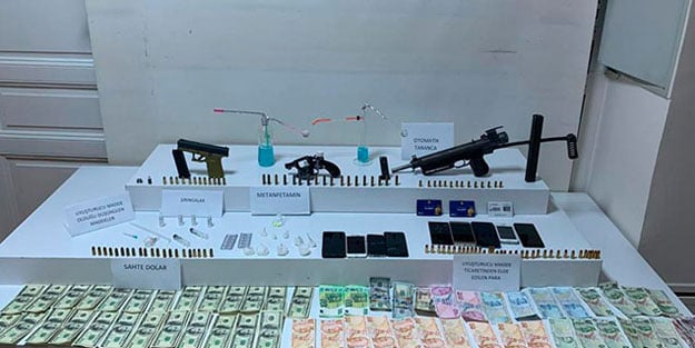 Beyoğlu'nda uyuşturucu ticareti yapanlara yönelik operasyon: 9 gözaltı
