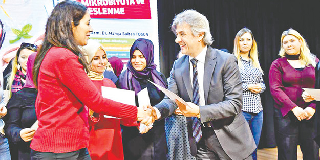 Beyoğlu’nda vatandaşlar sağlık seminerleri ile bilinçlendiriliyor