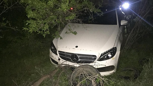 Beyşehir’de karayoluna dökülen hayvan dışkısı, kazalara yol açtı
