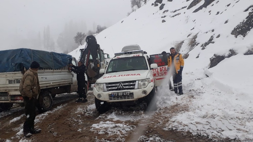 Beytüşşebap’ta hasta kurtarma operasyonu 
