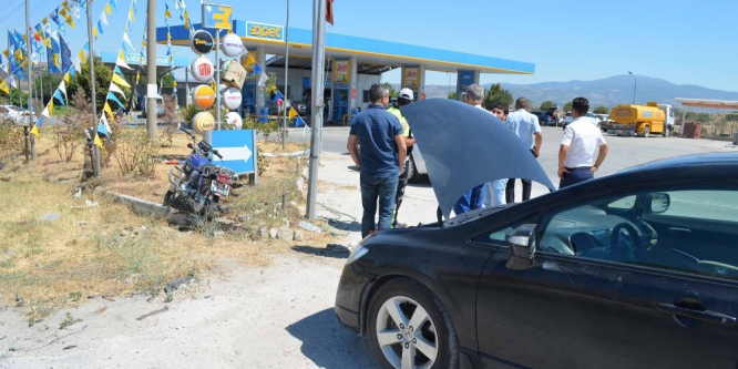 Motosiklet ile otomobil çarpıştı: 2 yaralı