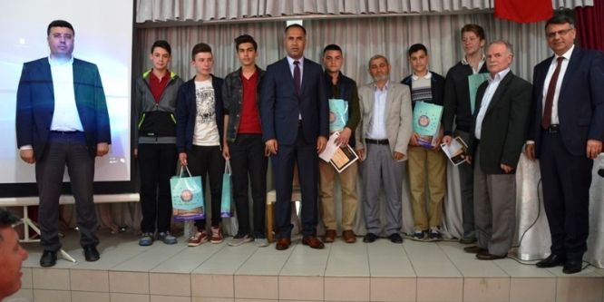 Biga’da Kur’an-ı Kerim’i güzel okuma yarışması