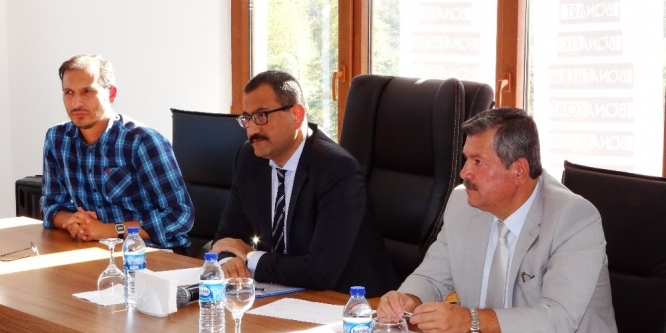 Vali Sarıfakıoğulları Organize Sanayi Bölgesi’ndeki işverenlerle buluştu, sorunlarını dinledi