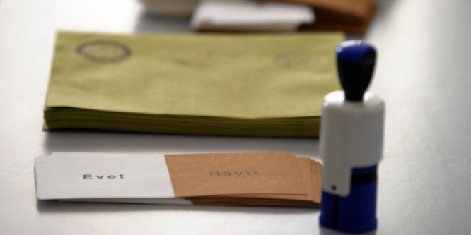 İstanbul’da oy kullanma işlemi başladı