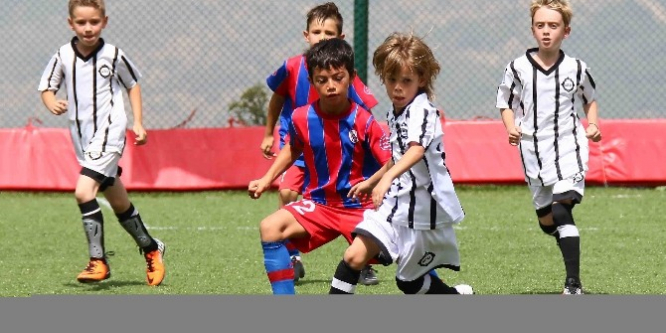 Şehit anısına futbol turnuvası yapıldı