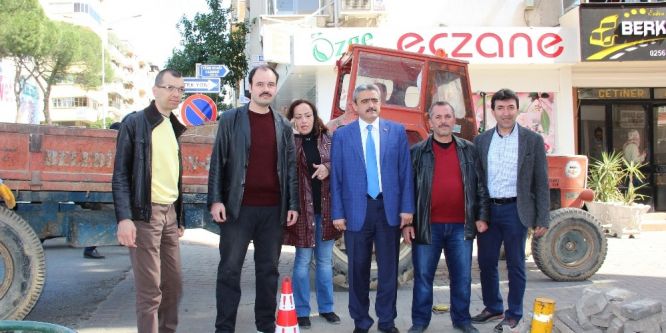 Ana yollar engelliler için yenileniyor