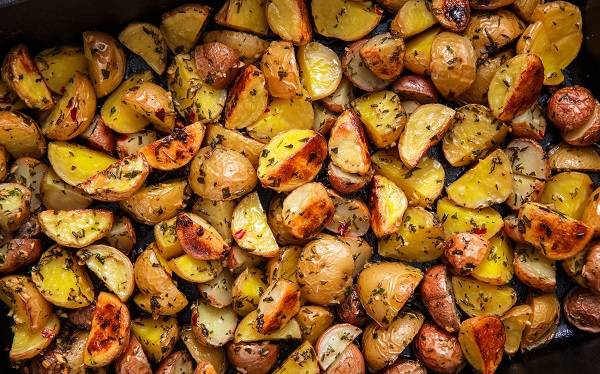 Biberiyeli patates nasıl yapılır? Biberiyeli patates tarifi