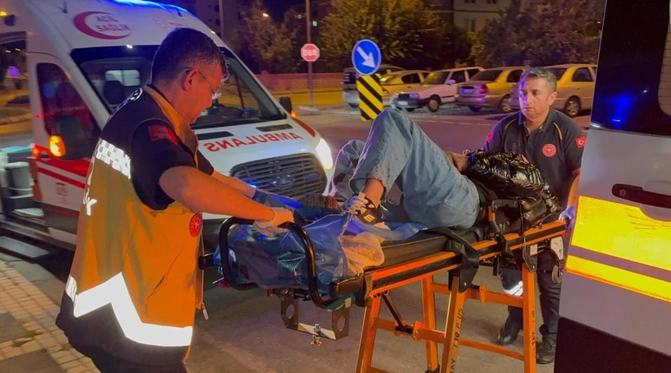 Bıçaklı kavgada iki kişi yaralandı