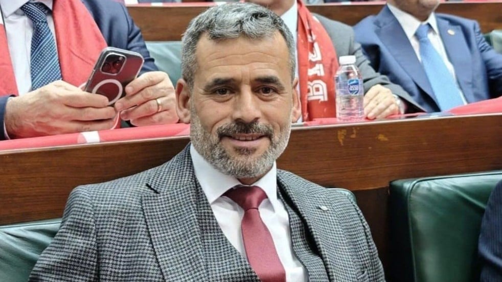 Bıçaklı saldırgan enselendi! AK Partili başkana alçak saldırı