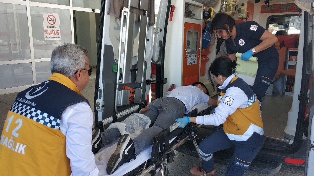 Bıçaklı saldırıda hastanelik oldu 