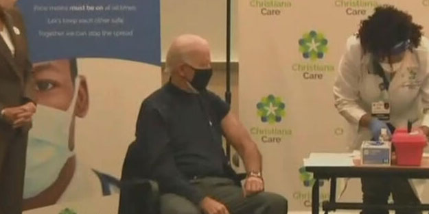 Biden canlı yayında aşı oldu