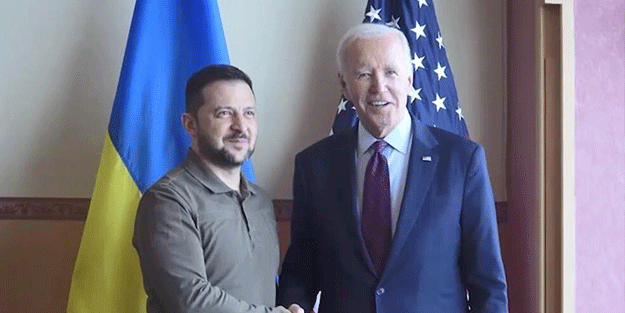 Biden ve Zelenski G7’de bir araya geldi