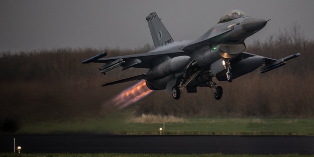 Biden yönetimine seslendi: F-16'lar derhal Türkiye'ye verilmeli