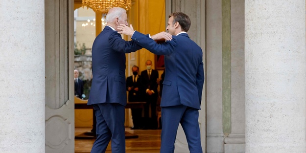 Biden'dan Macron'a bir tokat daha!