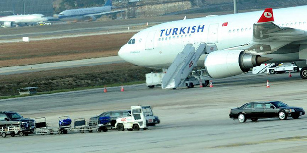 Önce eşyaları İstanbul'a geldi
