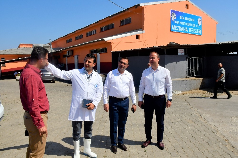 Biga Belediyesi mezbaha çalışanları belgelerine kavuşuyor 