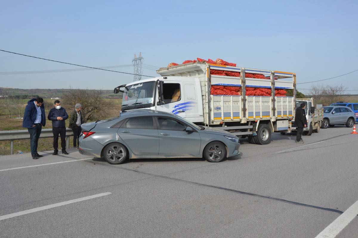 Biga'da trafik kazası: 1 ölü, 2 yaralı