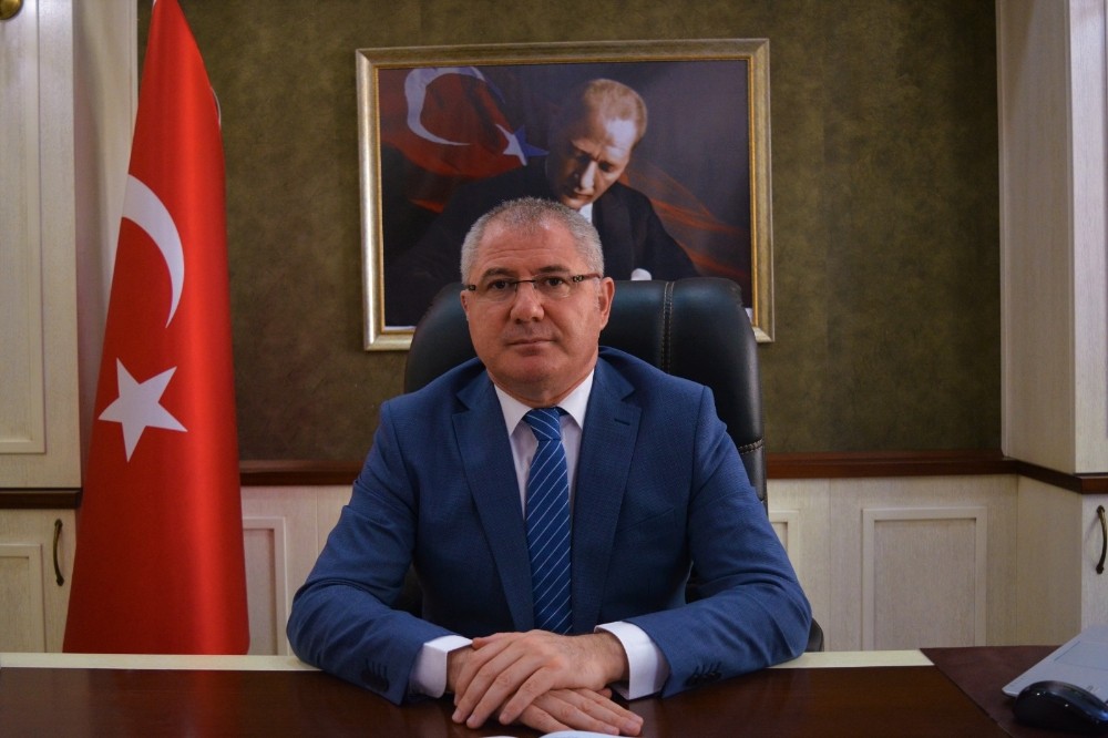Bigadiç Kaymakamı Ercan Çiçek göreve başladı 