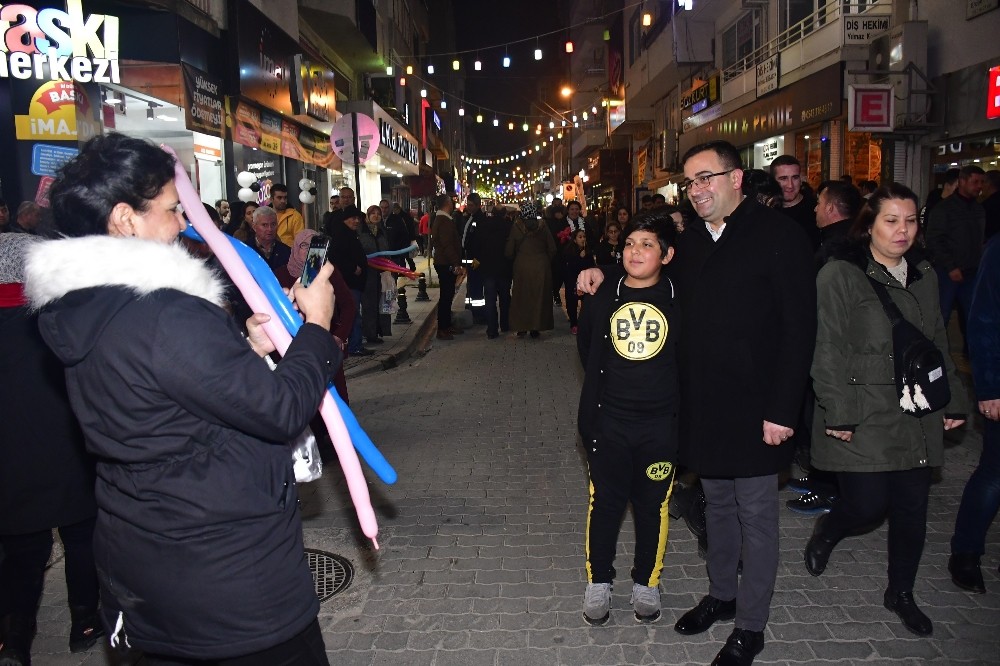 Bigalılar alışveriş ve eğlencenin tadını çıkardı 