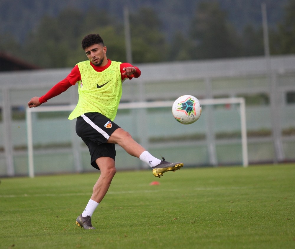 Bilal Başacıkoğlu, yeni sezonu bekliyor 