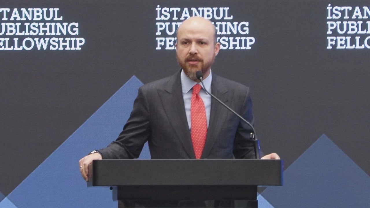 Bilal Erdoğan: İnsanın insanlığını kaybetmesi, yapay zekanın dünyayı ele geçirmesinden daha sahici bir kaygı!