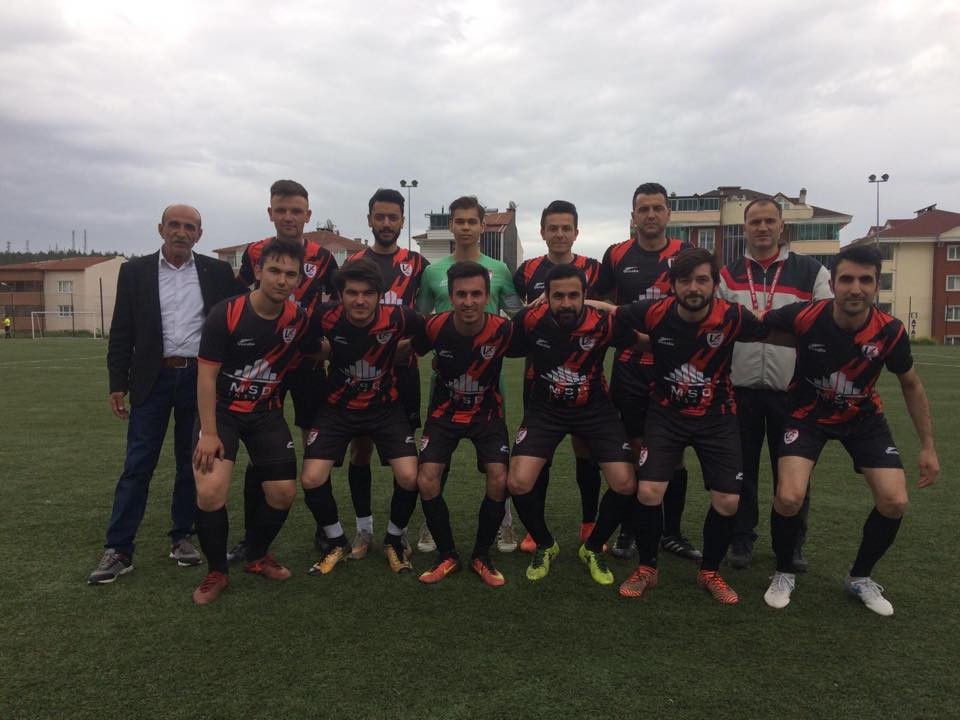 Bilecik 2. Amatör Lig’in ilk şampiyonu Vezirhanspor 
