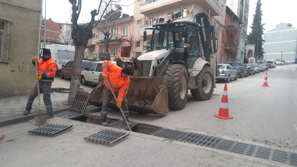Bilecik Belediyesinden mazgal mesaisi 