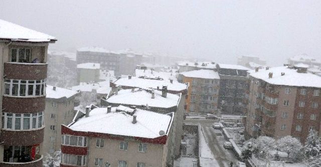 Bilecik’te kar sürprizi