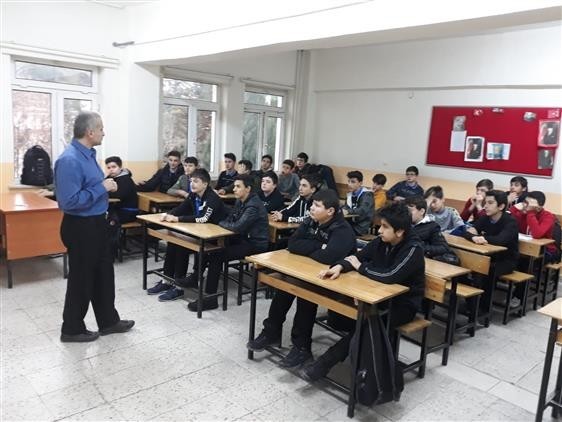 Bilecik Müftülüğünden “Gençliğe Değer” konferansları 