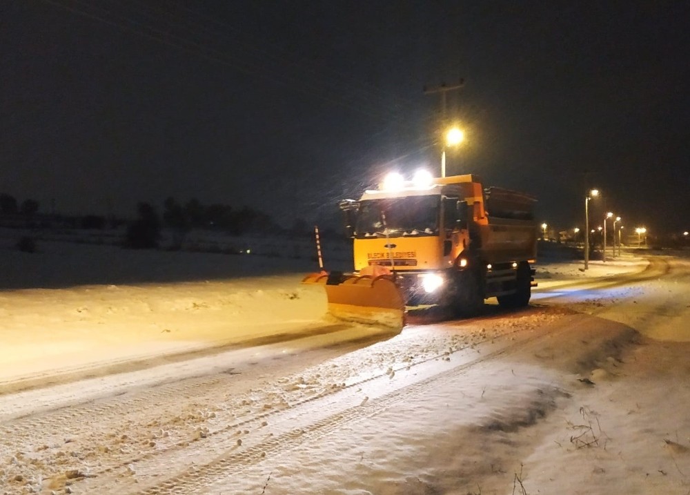 Bilecik’i etkisi altına kar, hayatı olumsuz etkiledi 