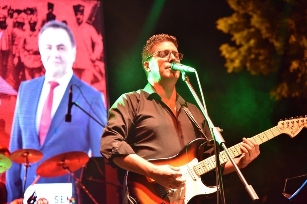 Bilecikliler Zafer Bayramını konserle kutladı 