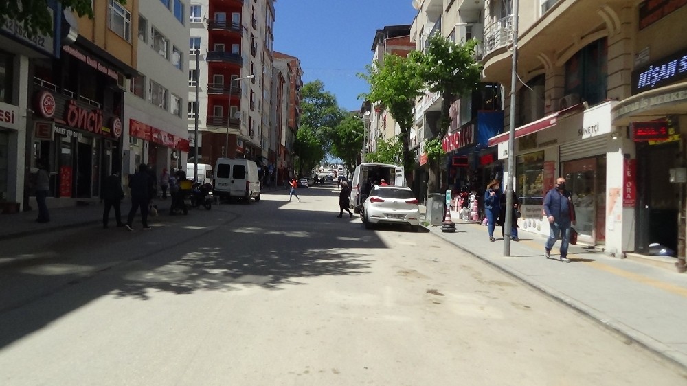 Bilecik’te 65 yaş üstü vatandaşlar evde kalmayı tercih etti 