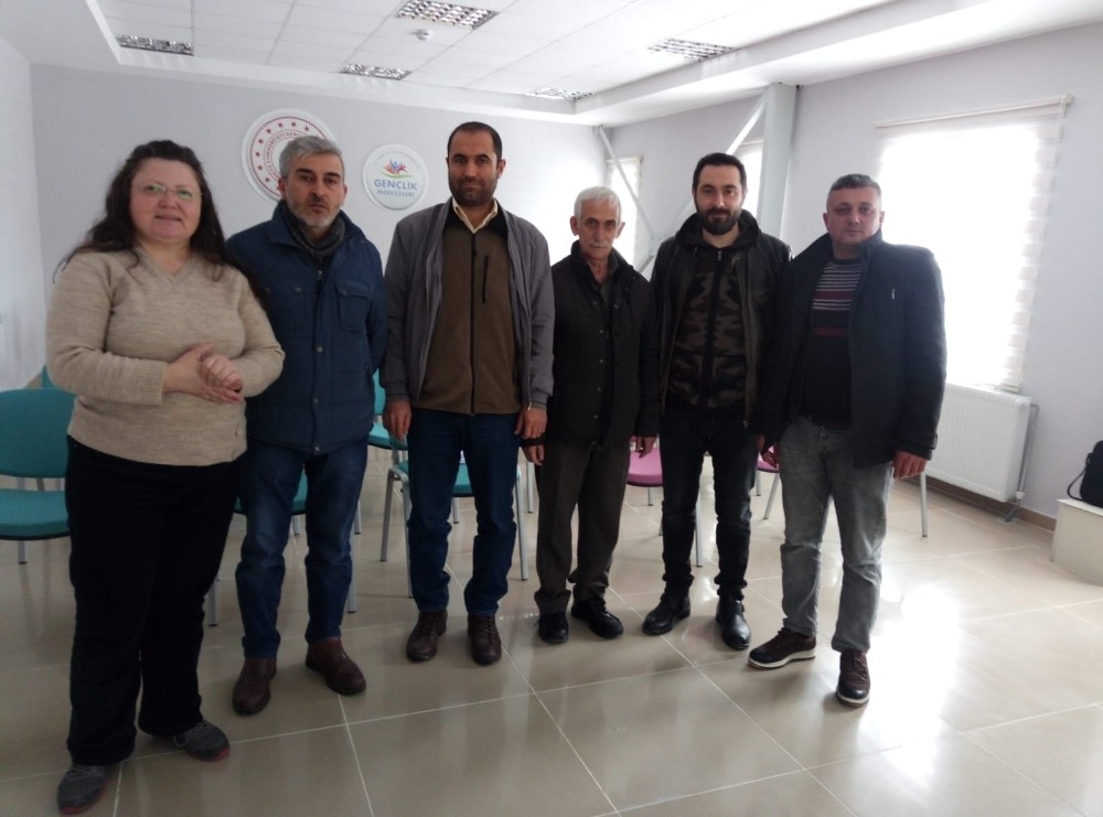 Bilecik’te berber ve kuaförlere hijyen eğitimi verildi 
