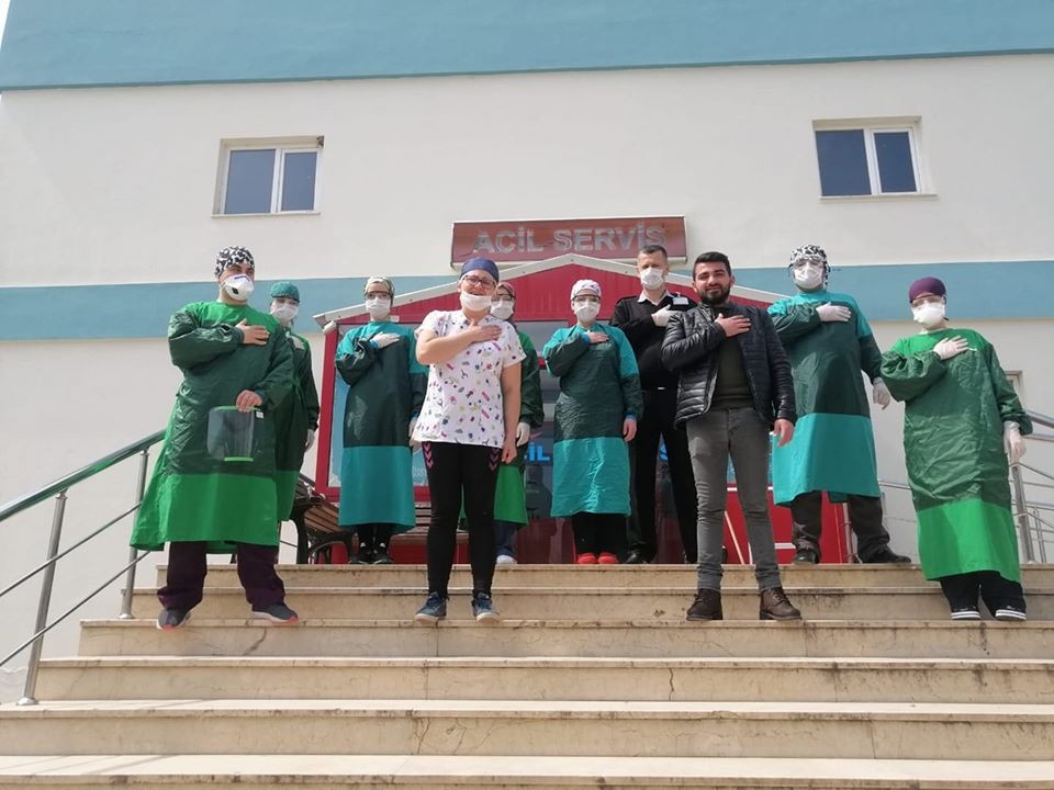 Bilecik’te hayıseverden sağlık çalışanlarına yemek ikramı 