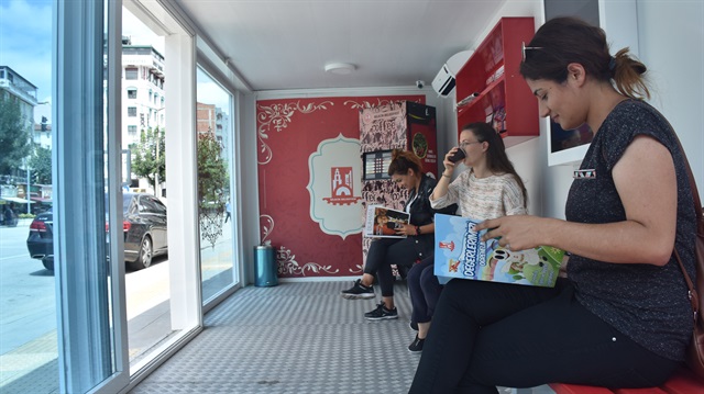 Bilecik'te kafe gibi otobüs durağı