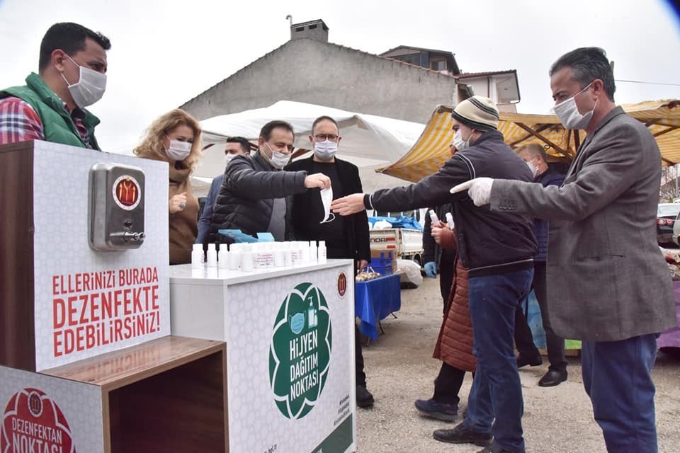 Bilecik’te maskesi olmayanlar pazara alınmadı 