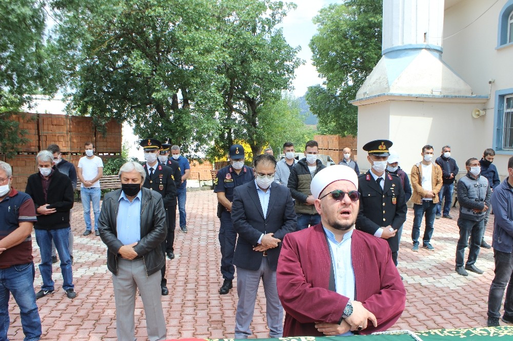 Bilecik’te Şehit annesi vefat etti 
