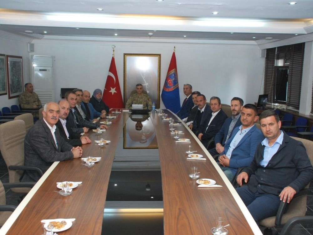 Bilecik’te STK’lar ve derneklerden Mehmetçiğe destek 