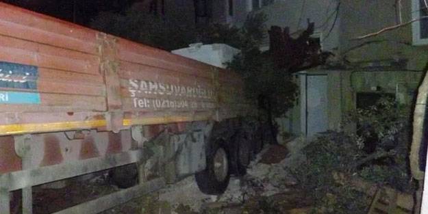 Bilecik'te TIR dehşeti