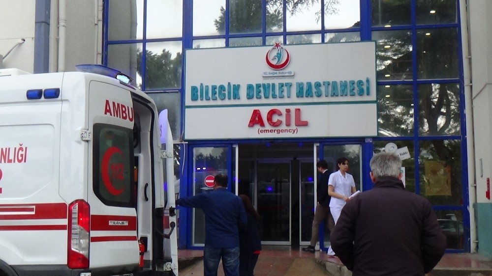 Bilecik’te trafik kazası, 2 kişi yaralandı 