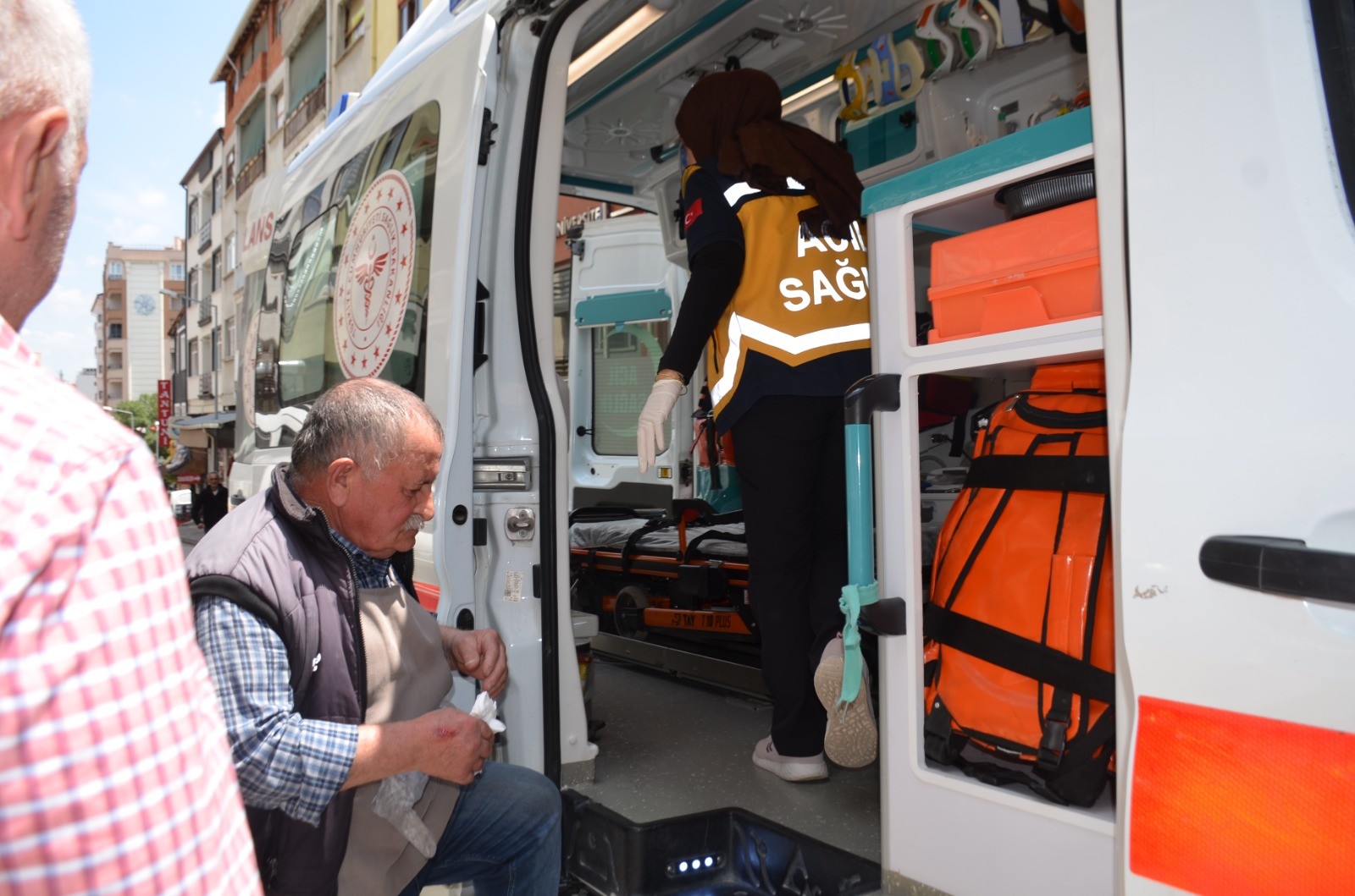 Bilecik'te trafik kazası! Otomobil ve motosiklet çarpıştı, 1 yaralı