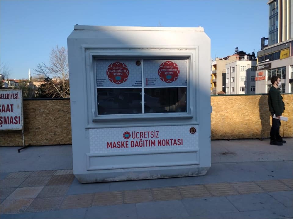 Bilecik’te Ücretsiz Maske Dağıtım Noktası oluşturdu 