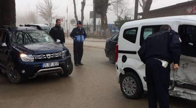 Bilecik'te zincirleme kaza: 2 kişi yaralı