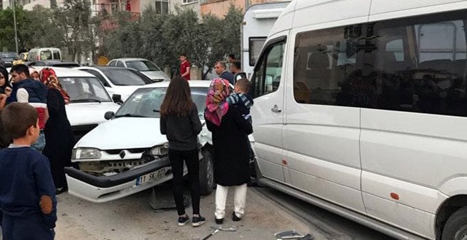 Bilecik'te zincirleme trafik kazası: 3 yaralı