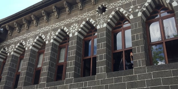 Bilgi arayanların adresi: Ahmet Arif Edebiyat Müze Kütüphanesi