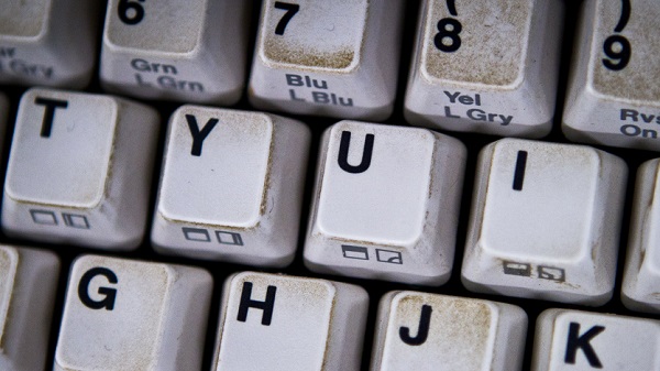 Bilgisayar klavyesi hijyeni nasıl sağlanır?